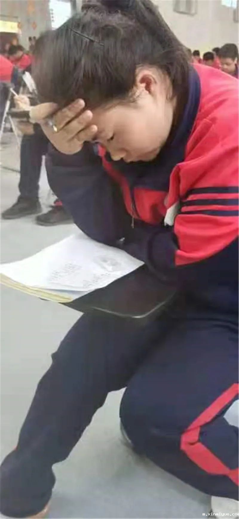 点亮心灯 感恩有你——必威登录入口平台官网青少年教育四月特色大课堂_m.xinmiyue.com