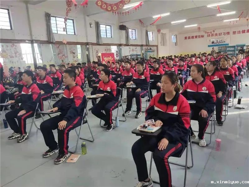 点亮心灯 感恩有你——必威登录入口平台官网青少年教育四月特色大课堂_m.xinmiyue.com