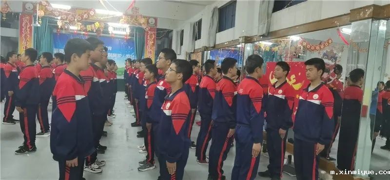 点亮心灯 感恩有你——必威登录入口平台官网青少年教育四月特色大课堂_m.xinmiyue.com