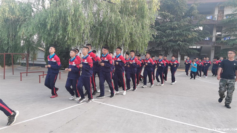 孩子在青春期太不听话了怎么办_m.xinmiyue.com