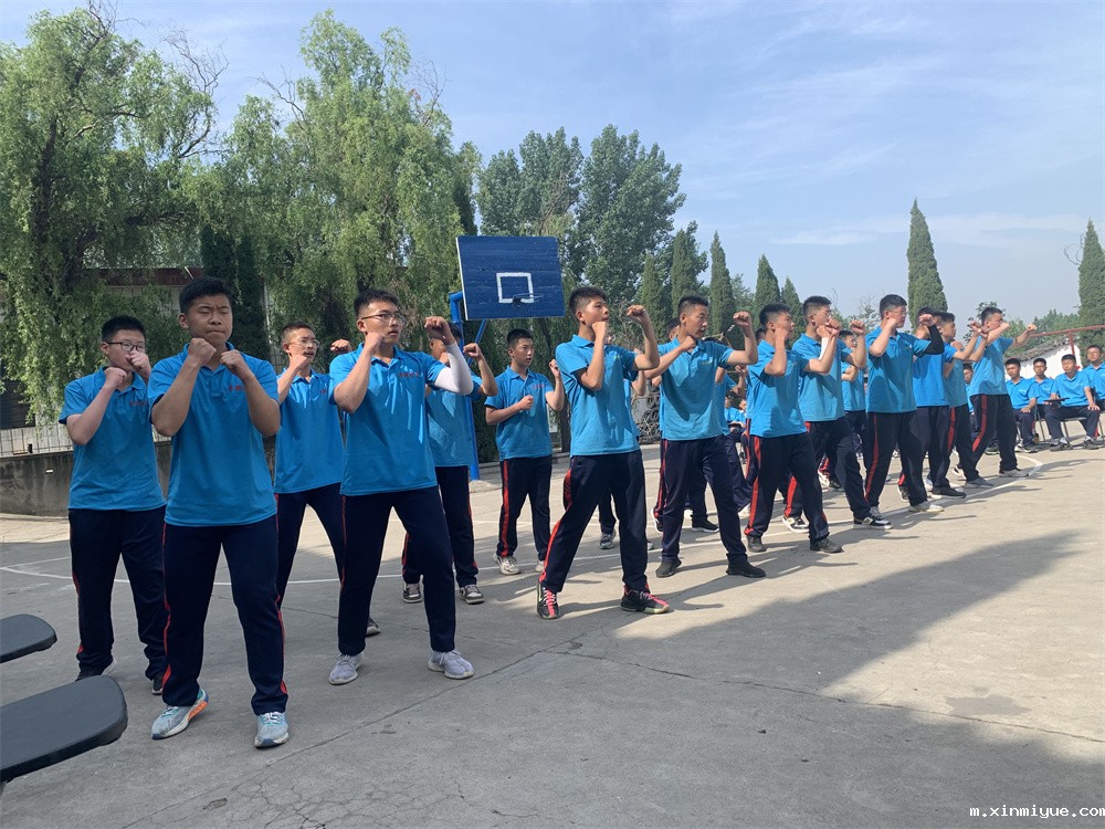 孩子在青春期太不听话了怎么办_m.xinmiyue.com