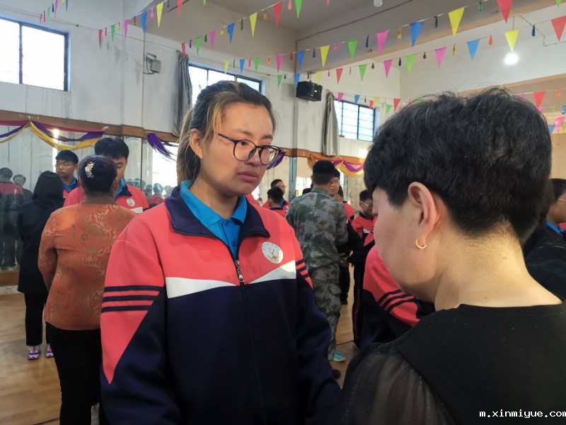 遇见30年后的父母——必威登录入口平台官网心理教育中心2021母亲节大型感恩活动_m.xinmiyue.com