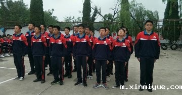 青春期的孩子不善于交流怎么引导？