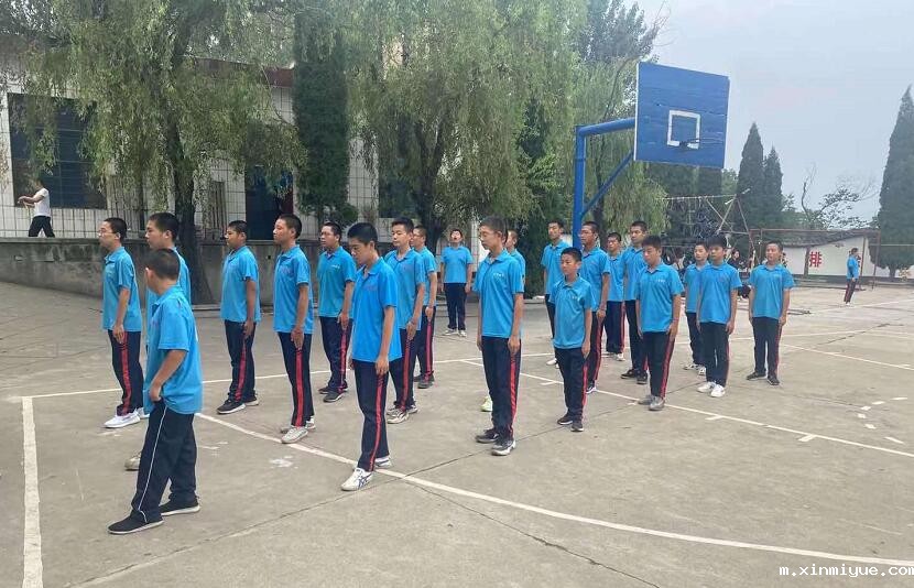哪里有军事化封闭式学校？_m.xinmiyue.com