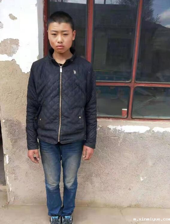 曹鹏 四口之家 年入不足5000元_m.xinmiyue.com