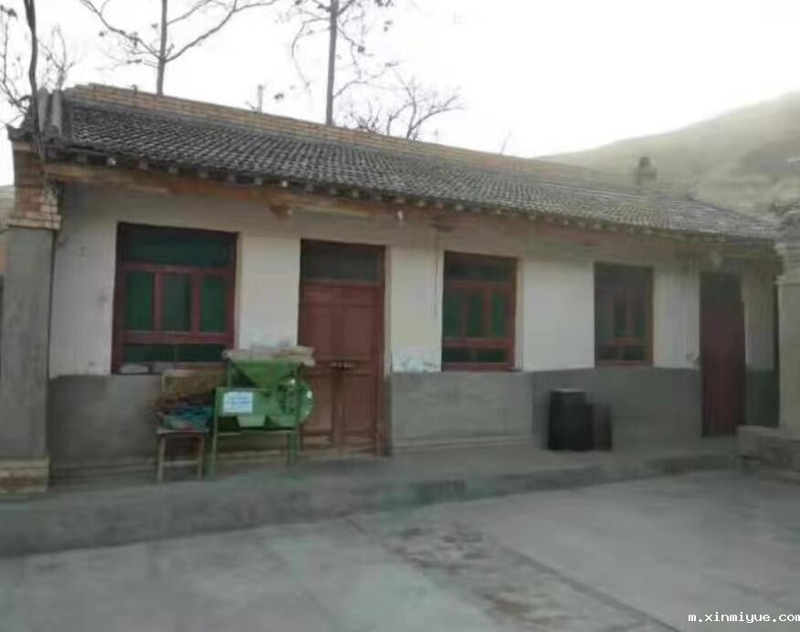 曹鹏 四口之家 年入不足5000元_m.xinmiyue.com