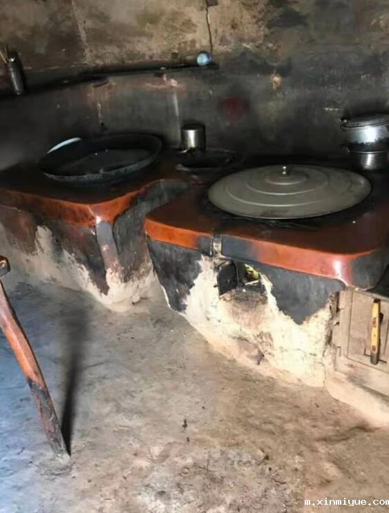 高世博 三口单亲之家 欠贷两万元_m.xinmiyue.com