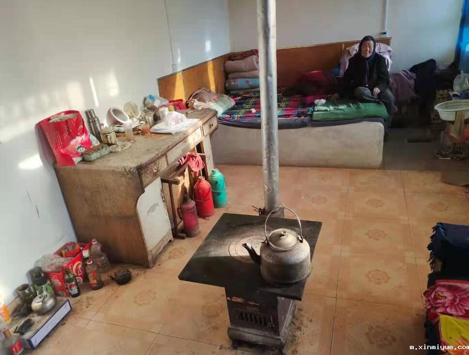 杨凯鹏 六口之家 年入不足5000元_m.xinmiyue.com