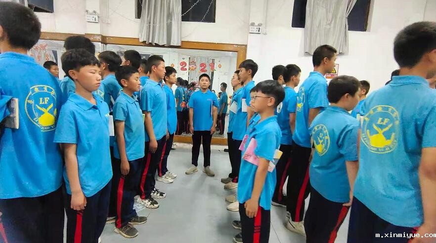 青春期孩子变化大，我们应该怎样对待孩子青春期的变化？_m.xinmiyue.com