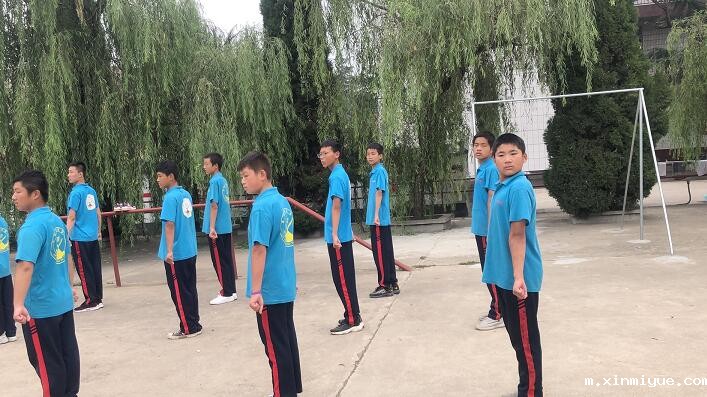 孩子叛逆阶段厌学怎么办？_m.xinmiyue.com