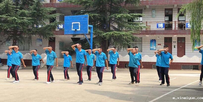 当家庭教育出现问题时怎么和孩子交流？_m.xinmiyue.com