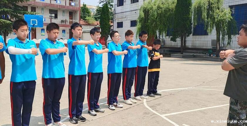 当孩子叛逆期厌学该怎么挽救？_m.xinmiyue.com