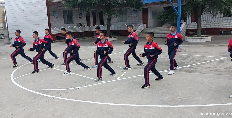 孩子敏感多疑太在意外界的看法该怎么开导？_m.xinmiyue.com