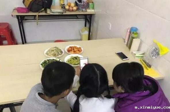 青少年沉迷抖音很严重，国庆放假需严防孩子刷抖音视频！_m.xinmiyue.com