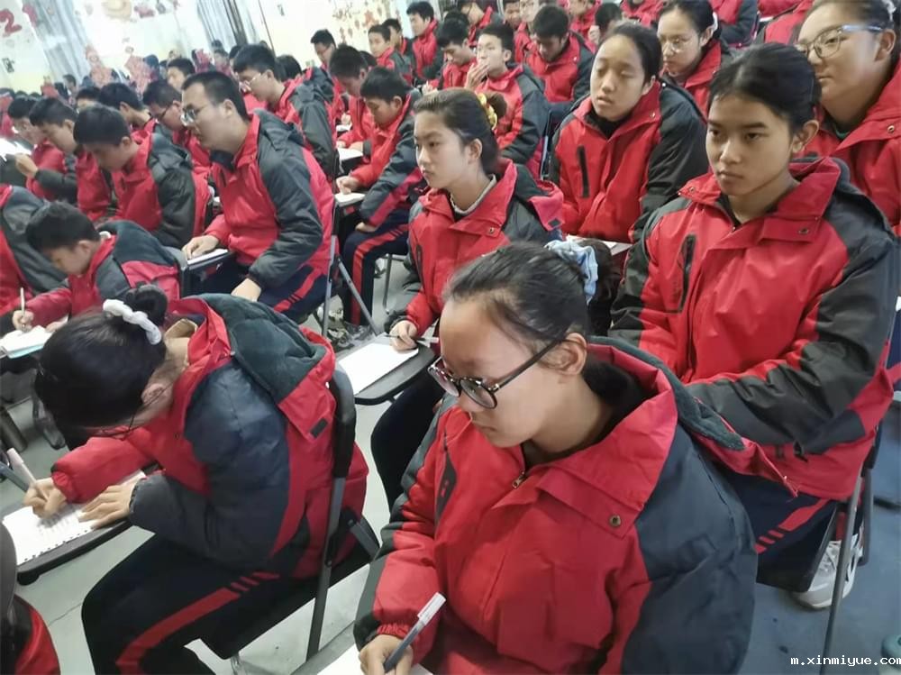 混迹社会多年的14岁少年，立志帮助更多同类孩子迷途知返!_m.xinmiyue.com