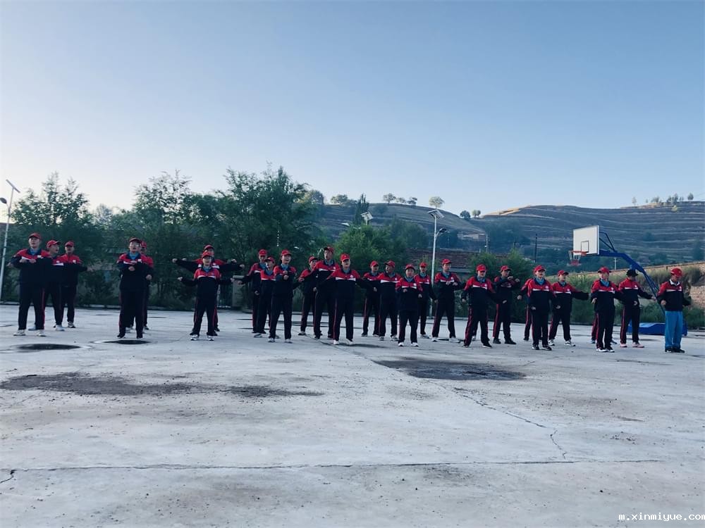 必威betway中文官网「2022年成长不烦恼」磨炼营第11天：牵手贫困儿童 体验山村农活上学路_m.xinmiyue.com