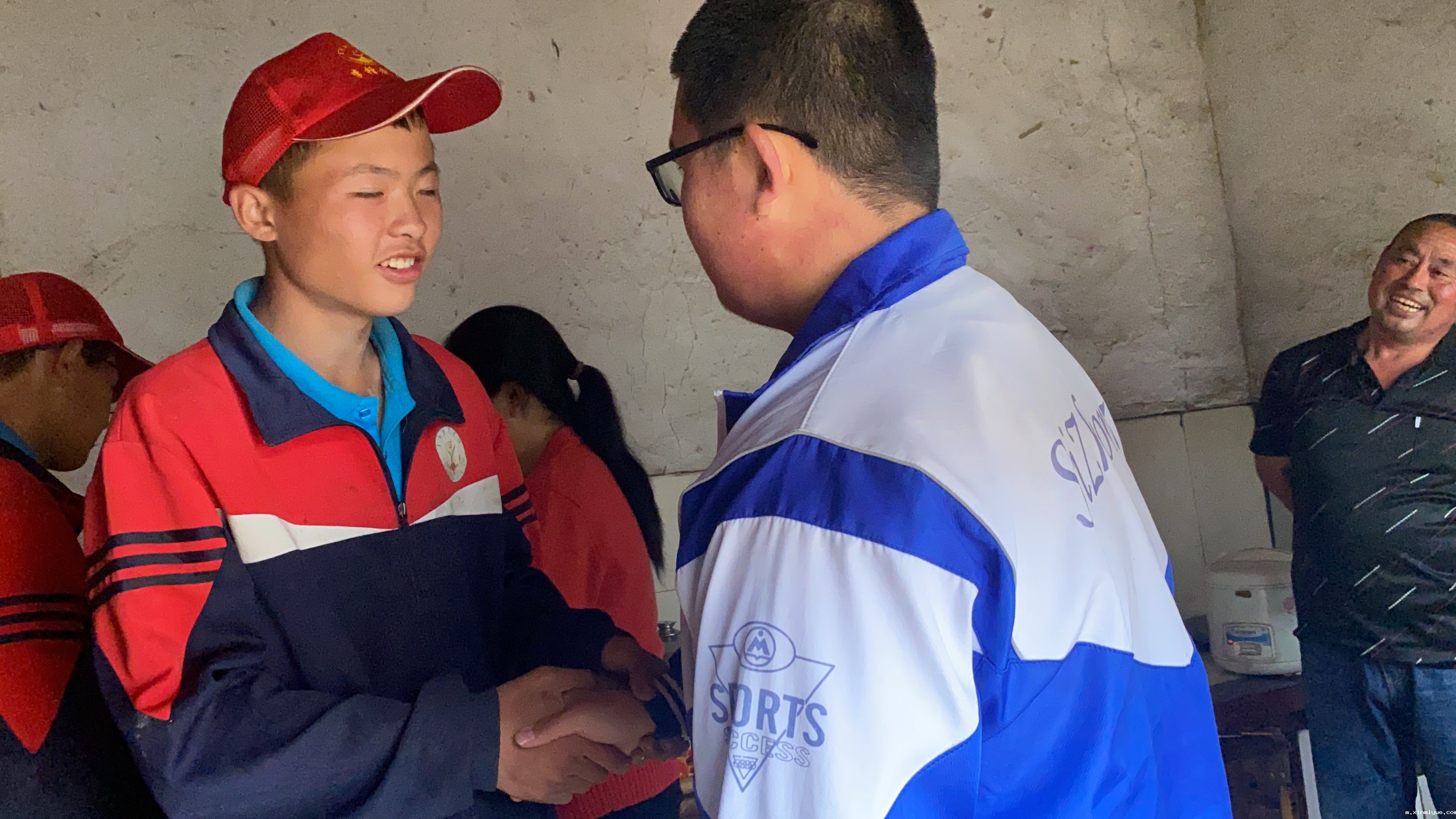 必威betway中文官网「2022年成长不烦恼」磨炼营第13天：入住贫困农家 体验山村孩子生活_m.xinmiyue.com