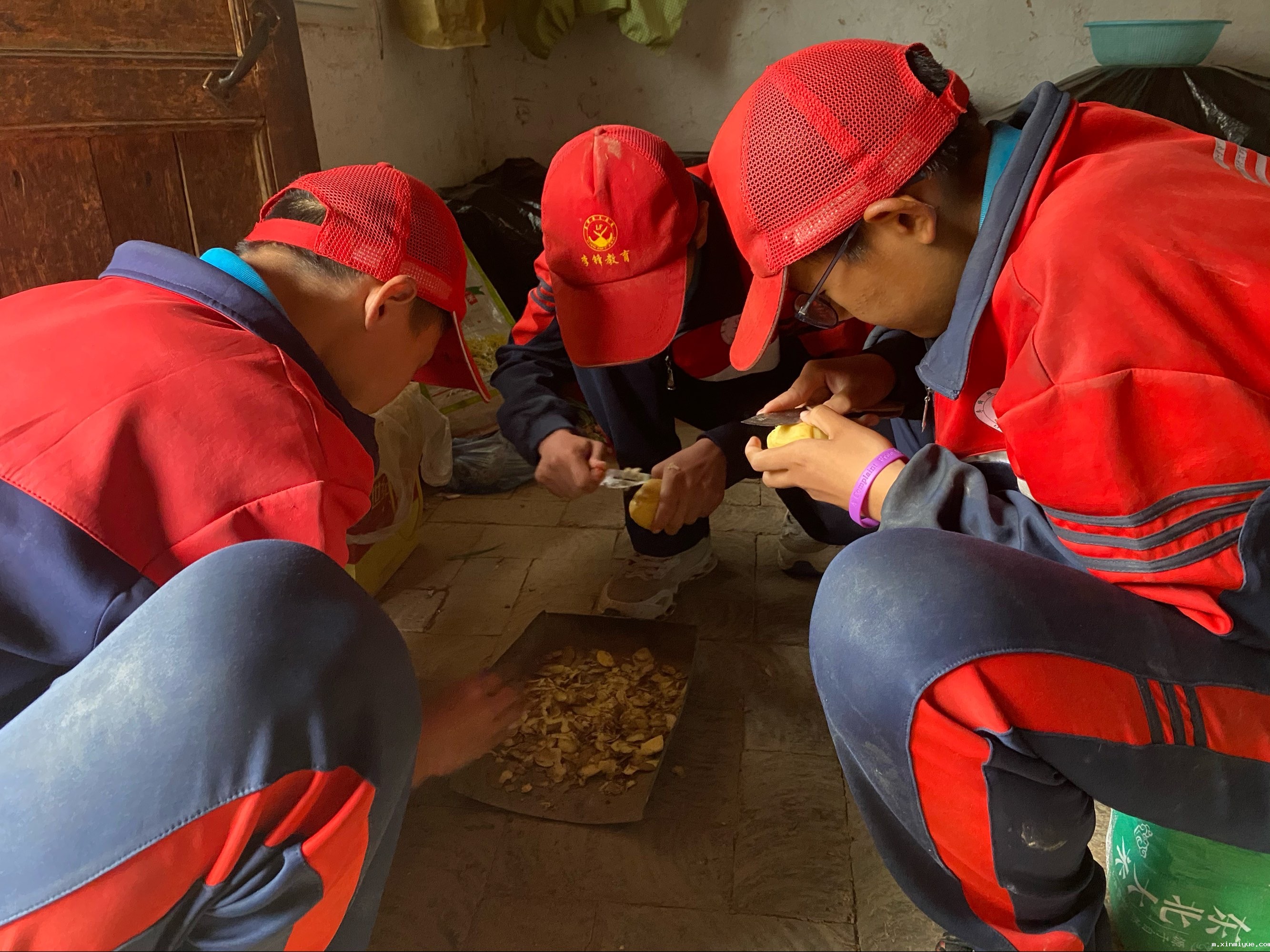 必威betway中文官网「2022年成长不烦恼」磨炼营第13天：入住贫困农家 体验山村孩子生活_m.xinmiyue.com