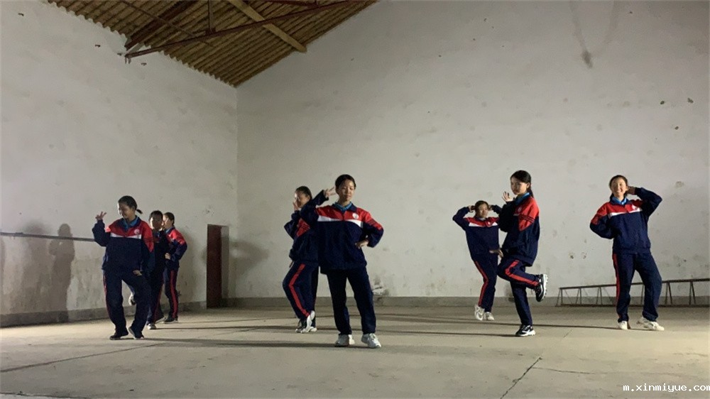 必威betway中文官网「2022年成长不烦恼」磨炼营结营仪式：结伴山村学子 载歌载舞大联欢_m.xinmiyue.com