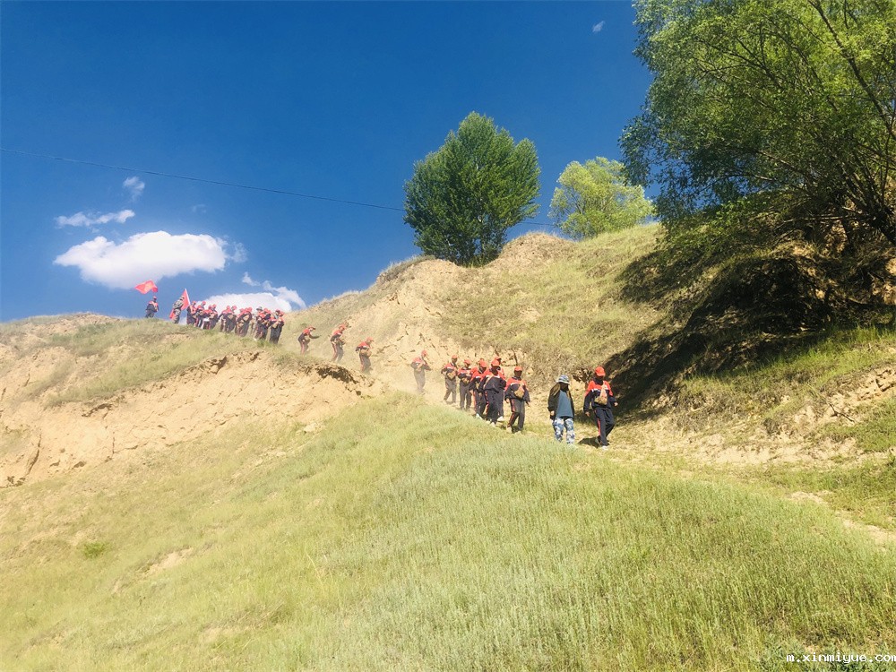 必威betway中文官网「2022年成长不烦恼」磨炼营结营仪式：结伴山村学子 载歌载舞大联欢_m.xinmiyue.com