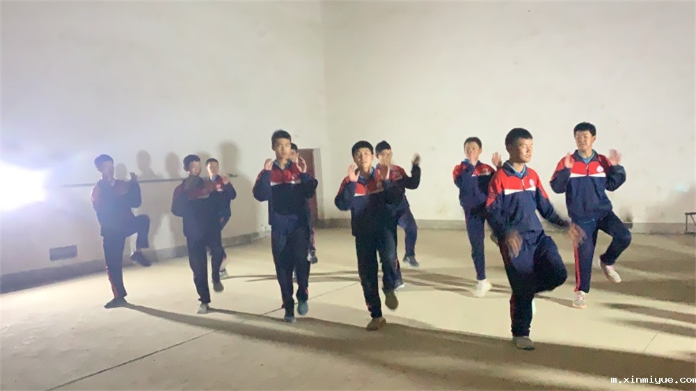 必威betway中文官网「2022年成长不烦恼」磨炼营结营仪式：结伴山村学子 载歌载舞大联欢_m.xinmiyue.com