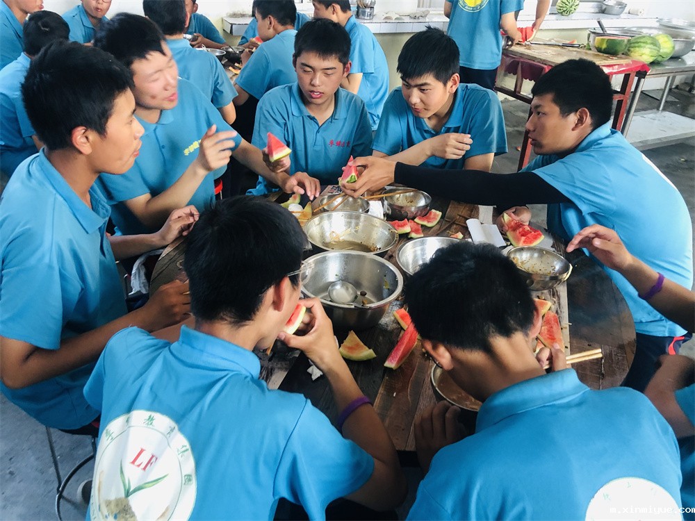 必威betway中文官网「2022年成长不烦恼」磨炼营结营仪式：结伴山村学子 载歌载舞大联欢_m.xinmiyue.com