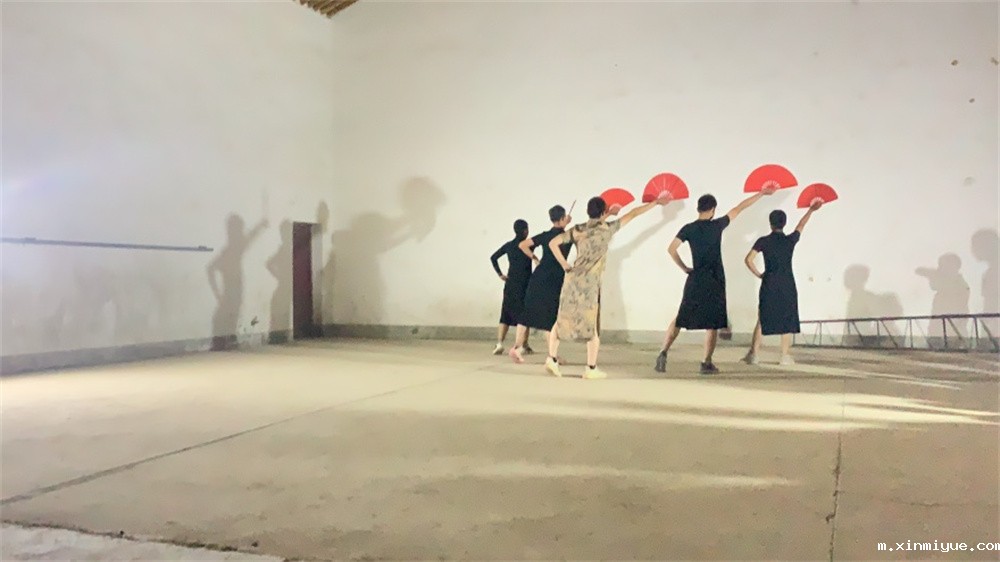 必威betway中文官网「2022年成长不烦恼」磨炼营结营仪式：结伴山村学子 载歌载舞大联欢_m.xinmiyue.com