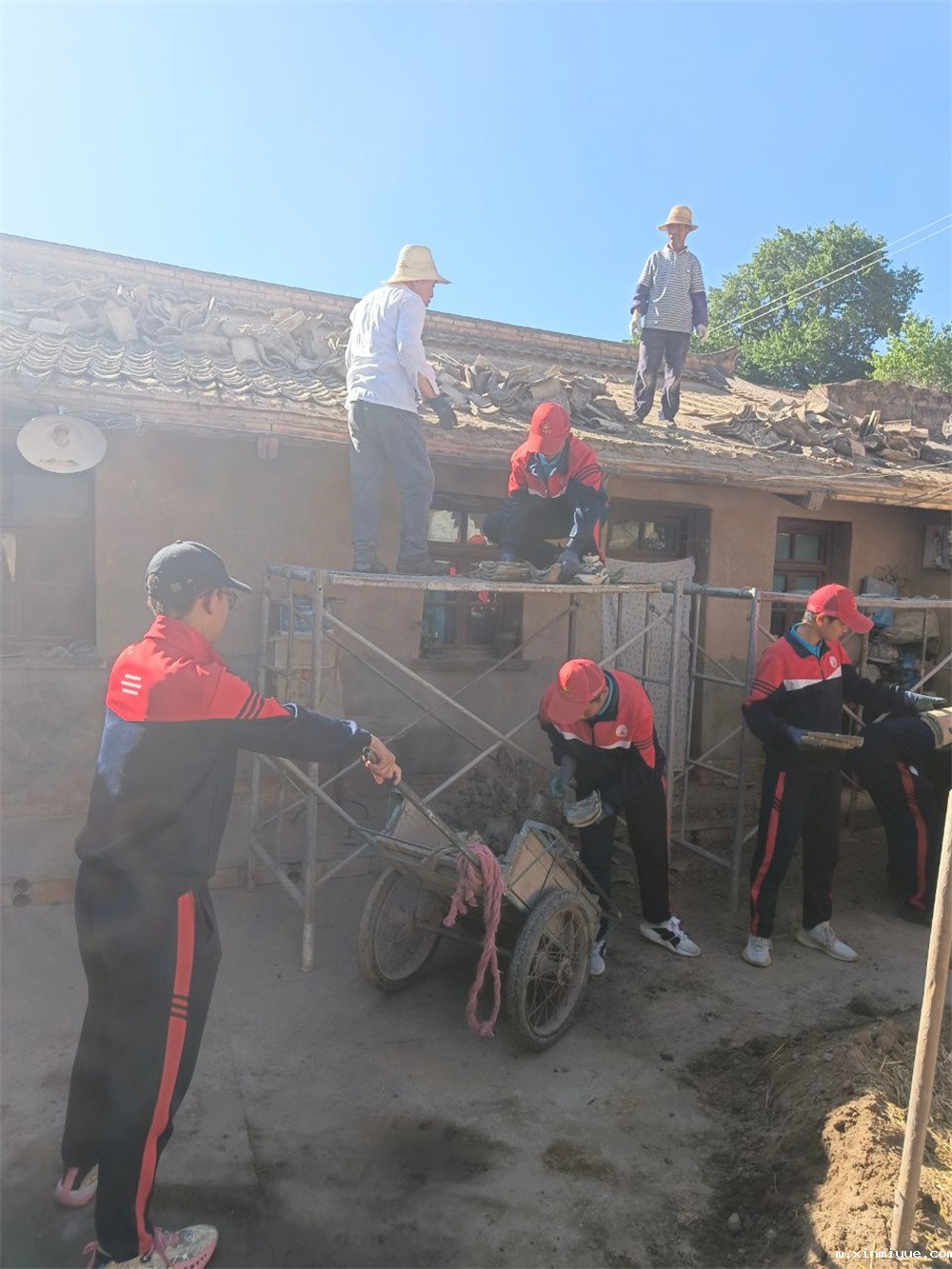 必威betway中文官网「2022年成长不烦恼」磨炼营结营仪式：结伴山村学子 载歌载舞大联欢_m.xinmiyue.com