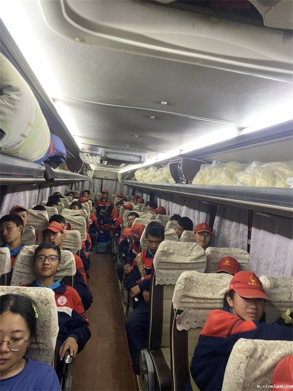 必威betway中文官网「2022年成长不烦恼」磨炼营结营仪式：结伴山村学子 载歌载舞大联欢_m.xinmiyue.com