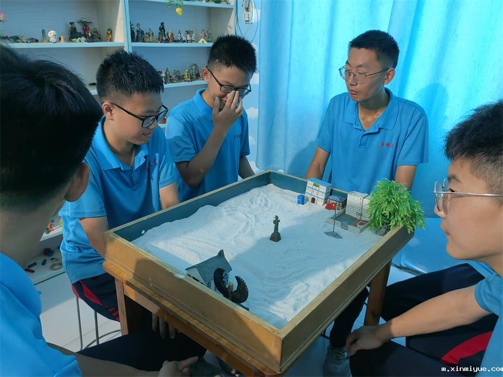  与其抱怨孩子，父母不如多说些鼓励的话，孩子将一天比一天自信优秀！_m.xinmiyue.com