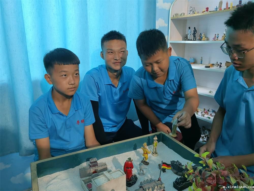  儿行千里母担忧，趁着母亲节，请给妈妈报一声平安！_m.xinmiyue.com