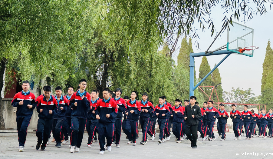 优秀父母爱孩子，爱的有分寸，管的有节制！_m.xinmiyue.com