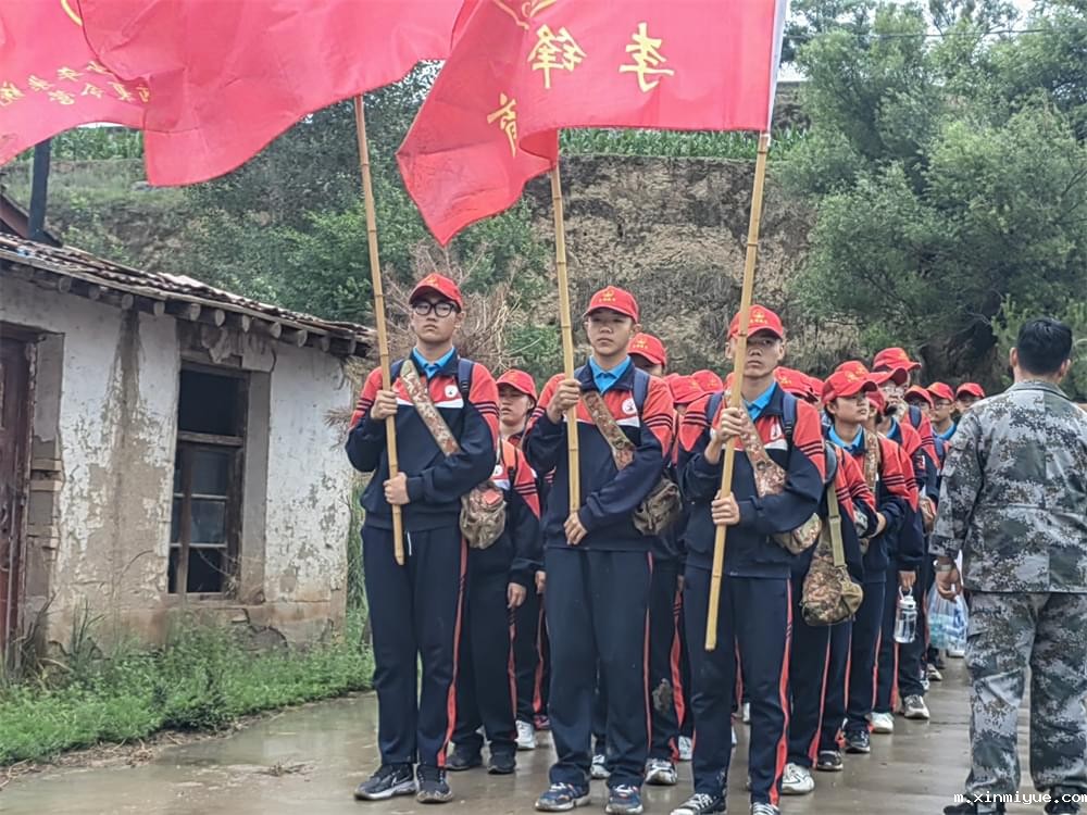 必威betway中文官网「2023年成长不烦恼」夏令营二期第2天：拔扁豆虽苦虽累，但劳动乐趣无限！_m.xinmiyue.com