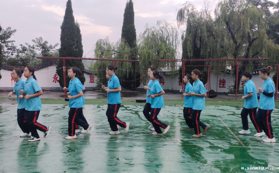  打骂可能给孩子留不下心理阴影，但这10件事做了，可能会影响孩子一辈子！_m.xinmiyue.com