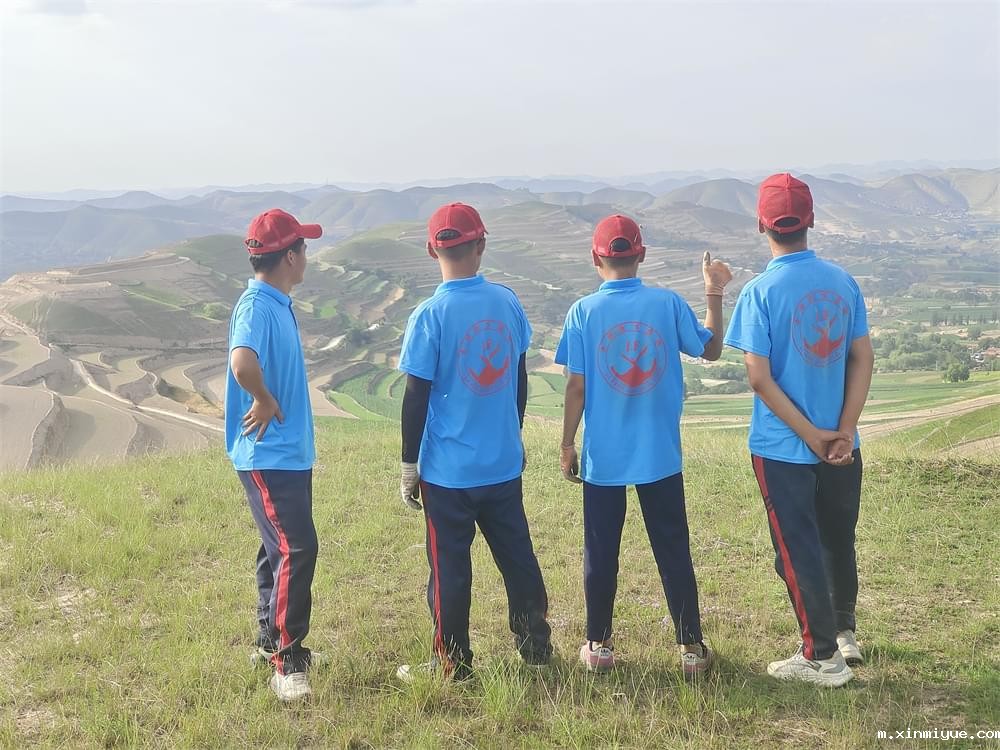 ‌感恩与回馈：必威betway中文官网夏令营让孩子学会珍惜与奉献_m.xinmiyue.com